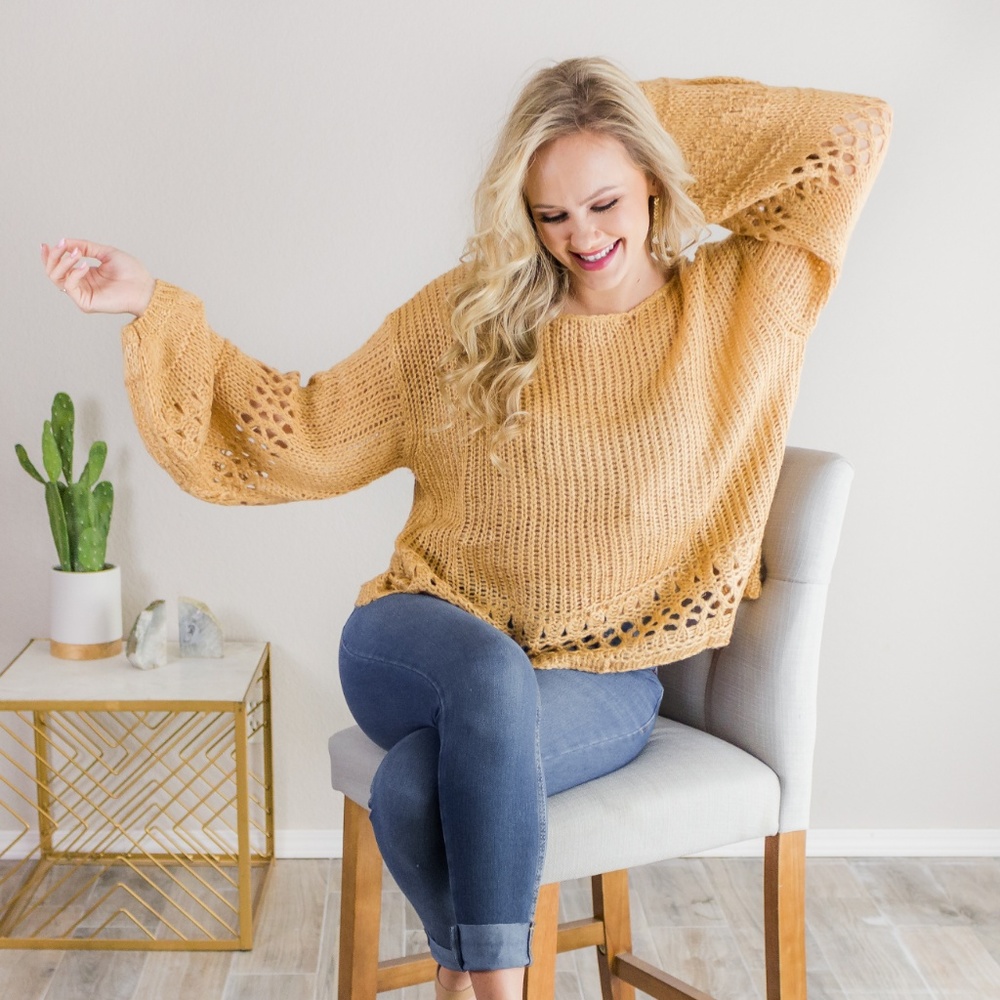 'Skyla' Bubble Sleeve Sweater - Picture 2 of 4